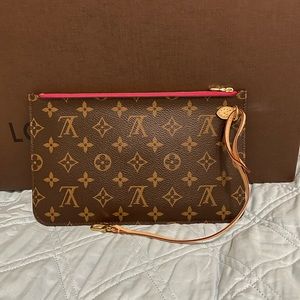 ‼️SOLD‼️Authentic Louis Vuitton Neverfull Wrislet